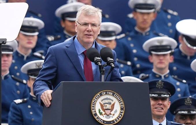 Estados Unidos reconoce por primera vez que tiene armas desplegadas en el espacio