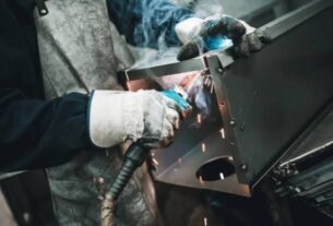Una metalúrgica les ofrece “las sobras de bronce” a empleados para pagar deudas