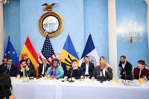 Kicillof cerró su visita a Estados Unidos con una charla en la Universidad de Columbia