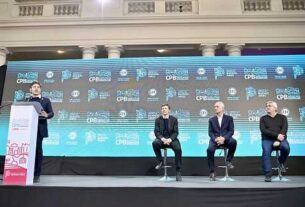 Kicillof: “Hay una política nacional que busca construir un país dependiente, primarizado en lo productivo y precarizado en lo laboral”