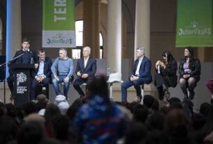 Kicillof encabezó el cierre del 3° Congreso Federal e Internacional de Juventudes