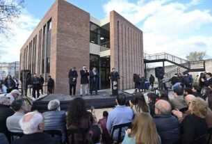 Kicillof inauguró la nueva Casa de la Provincia