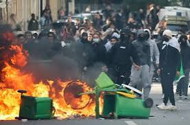 Francia: 450.000 personas se movilizan en protestas estudiantiles